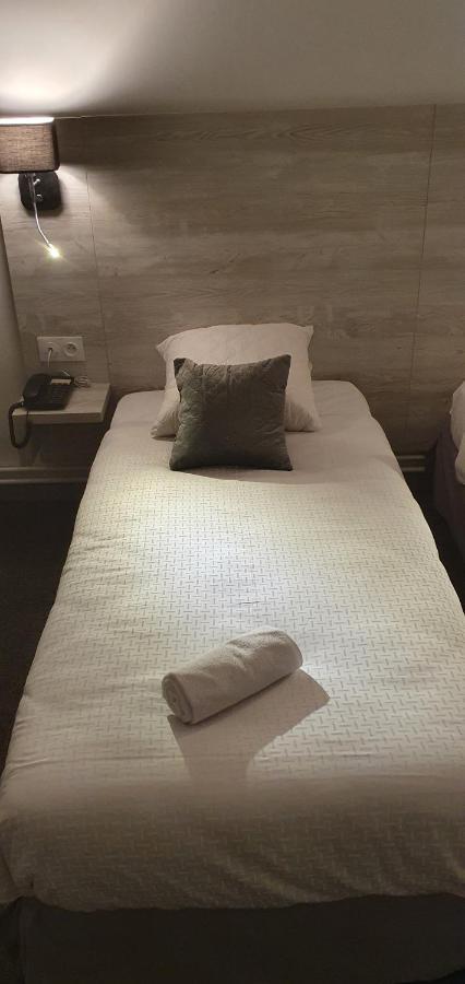 Hotel L'Alsace-Gare Sncf 나르본 객실 사진